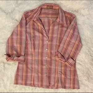 Rare Thomas Pink shirt with 3/4 length sleeves. Deep V neck and bright colors.